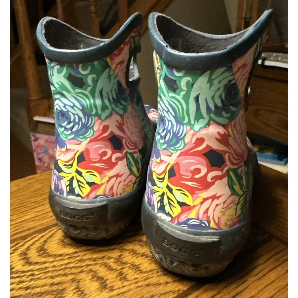 BOGS Women's Patch Ankle Rose‎ Garden Floral Waterproof Boots Size 6